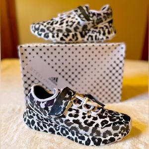 Stella McCartney Adidas Outdoor Boost Trainers, Snow Leopard Print, Sz 8…